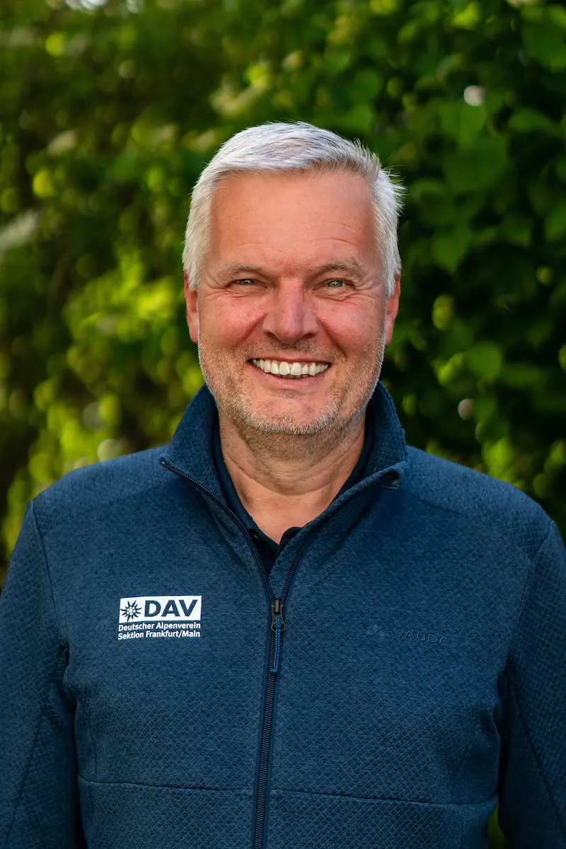 War schon beim STADTRADELN 2025 dabei: Frank Schumann, Kapitän des STADTRADEL-Sektions-Team 2026 und Schatzmeister der Sektion Frankfurt am Main des Deutschen Alpenvereins (DAV) e.V. | © Dominik Binder