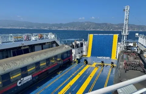 Zug fährt Schiff – über die Meerenge von Messina | © Andreas/DAV Frankfurt am Main