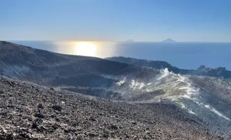 Vulkan Fossa auf Vulcano- derzeit wenig aktiv, aber potentiell explosiv. | © Andreas/DAV Frankfurt am Main