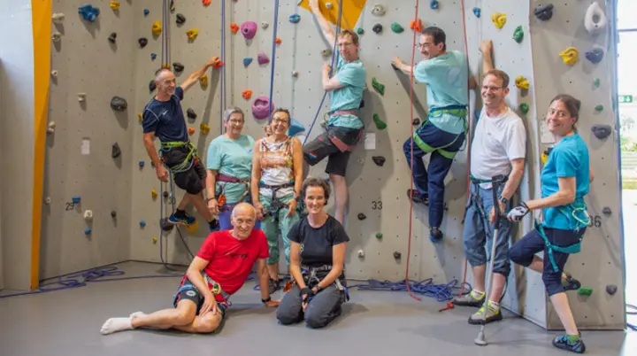vlnr: Jürgen, Ute B, Ute L, Sascha, Boris, Maik, Christin, vorne Jürgen und Maximiliane. 2025 | © Ute Biedermann