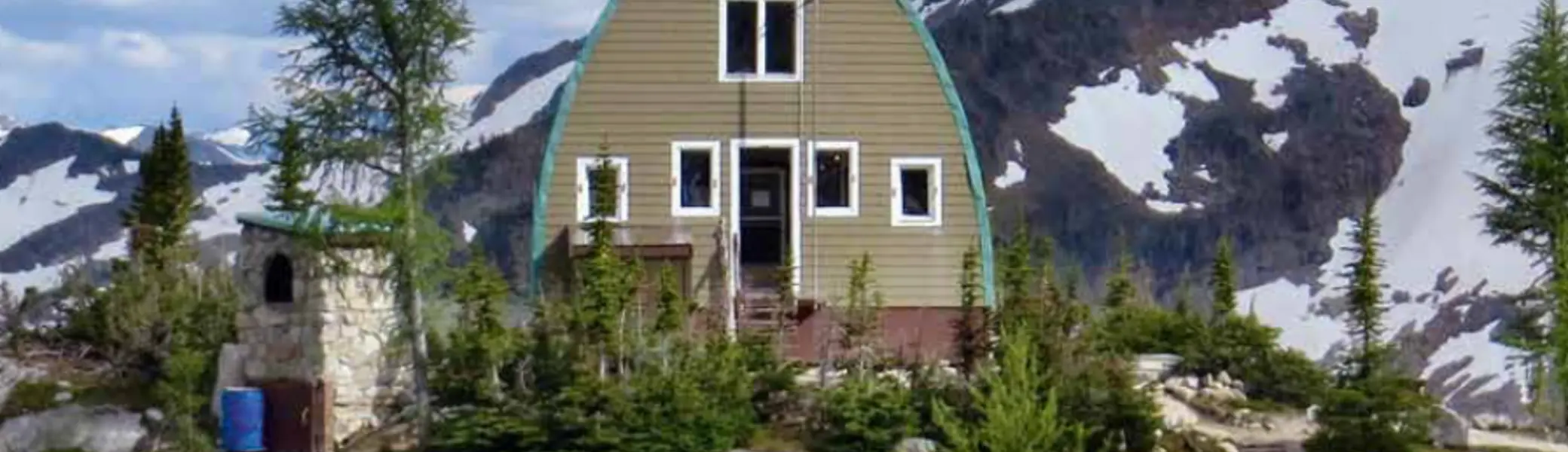 MainBERG Magazin | © Conrad Kain-Hütte, Kanada (Foto: Jürgen Bierbaum)